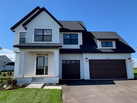5088 Coronado Dr, Woodbury, MN 55129