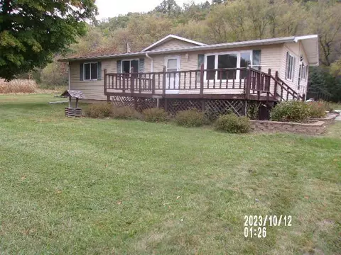 31698 717th St, Lake City, MN 55041