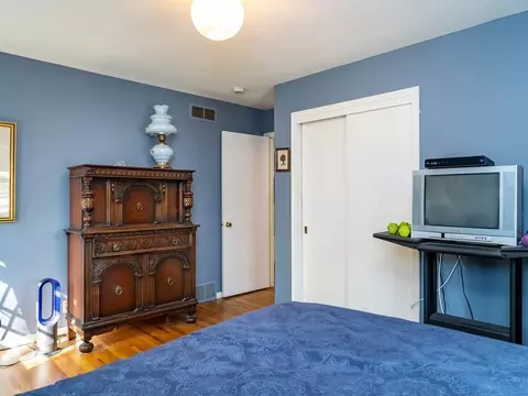 3900 Overlook Dr, Bloomington, MN 55437 photo 19
