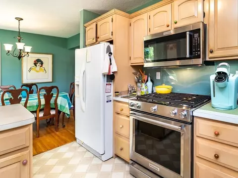 3900 Overlook Dr, Bloomington, MN 55437 photo 15