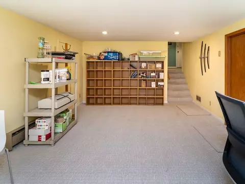 3900 Overlook Dr, Bloomington, MN 55437 photo 23