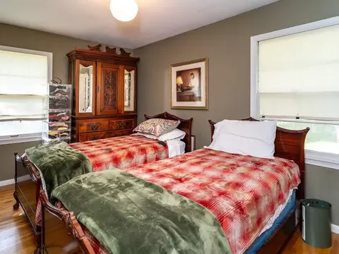 3900 Overlook Dr, Bloomington, MN 55437 photo 20