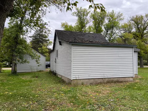 412 Westfall St, Beardsley, MN 56211 photo 5