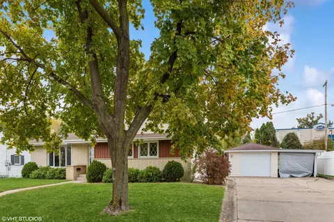 3149 Lawrence St, Red Wing, MN 55066