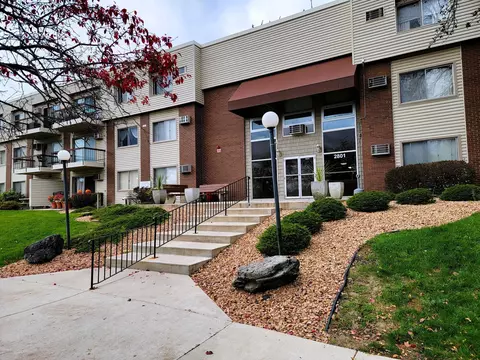 2801 Flag Ave N #119, New Hope, MN 55427