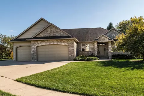 3442 Tralee Ln NE, Rochester, MN 55906