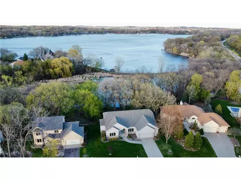 20307 Jupiter Way, Lakeville, MN 55044