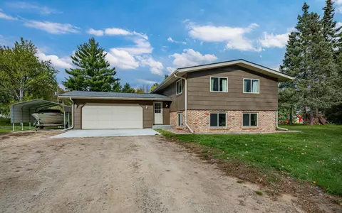 1 SW 30th St, Grand Rapids, MN 55744