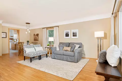 8 Rustic Ldg E, Minneapolis, MN 55419 photo 2