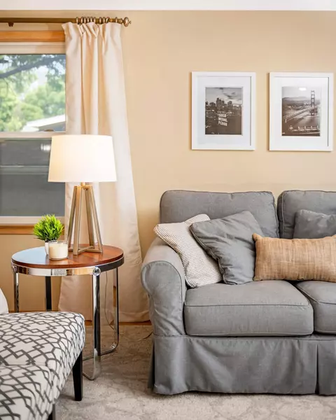 8 Rustic Ldg E, Minneapolis, MN 55419 photo 6