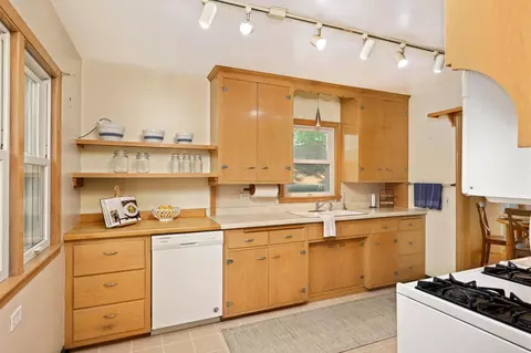 8 Rustic Ldg E, Minneapolis, MN 55419 photo 12