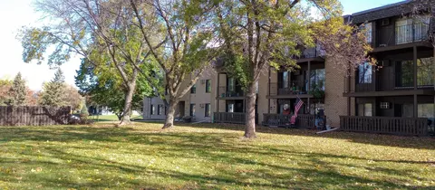 3461 Kent St #1008, Shoreview, MN 55126
