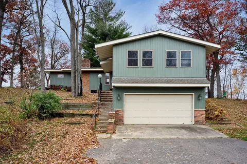 33620 Dysprosium St NW, Cambridge, MN 55008