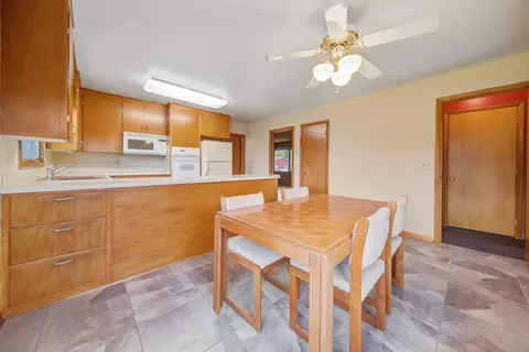 926 2nd St SW, Faribault, MN 55021 photo 11