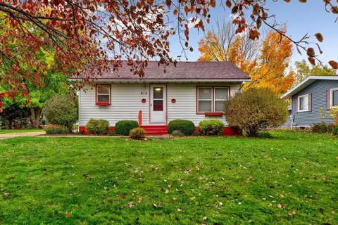 614 1st Ave SW, Pine Island, MN 55963