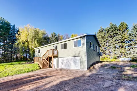 29733 Tucker St NE, Cambridge, MN 55008