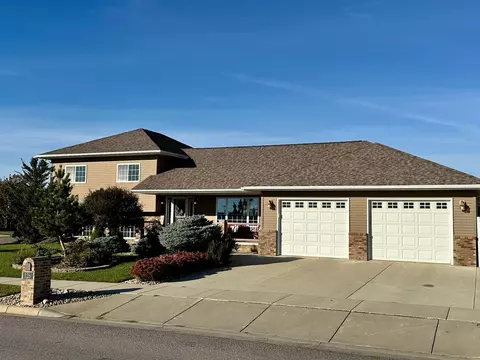126 Legion Field Rd, Marshall, MN 56258
