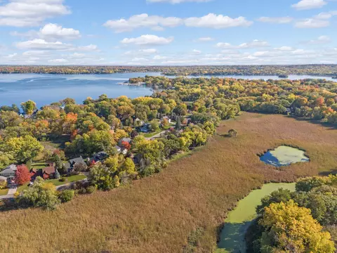 15 W Point Dr, Tonka Bay, MN 55331 photo 5