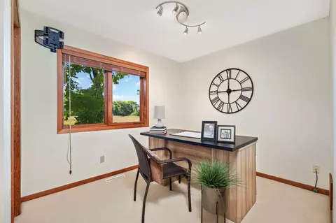 15 W Point Dr, Tonka Bay, MN 55331 photo 18