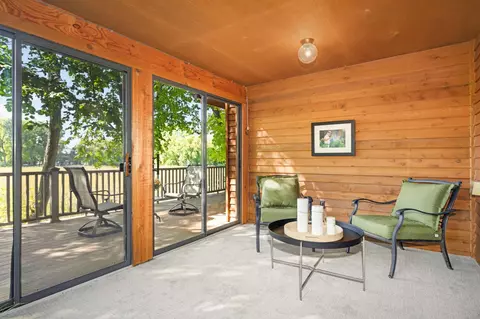 15 W Point Dr, Tonka Bay, MN 55331 photo 16