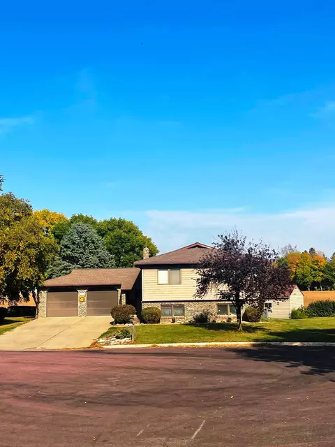 3225 Tamarack Ave, Slayton, MN 56172