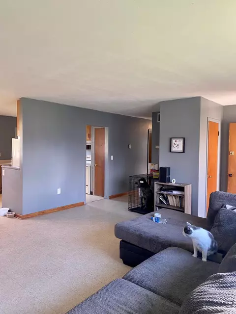 406 Hamilton E, Baudette, MN 56623 photo 3