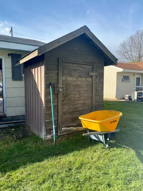 406 Hamilton E, Baudette, MN 56623 photo 13
