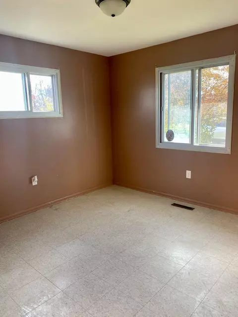 406 Hamilton E, Baudette, MN 56623 photo 11