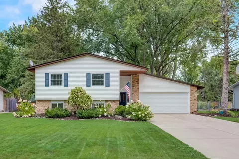 10174 Union Terrace Ln N, Maple Grove, MN 55369