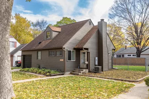 1424 Berkman Ct SE, Rochester, MN 55904
