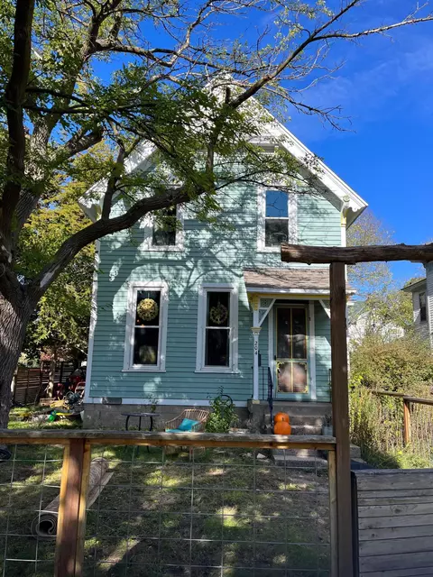 204 E Wabasha St, Winona, MN 55987