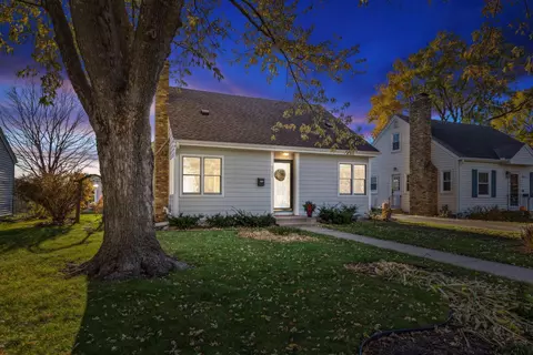 3274 Library Ln, Saint Louis Park, MN 55426