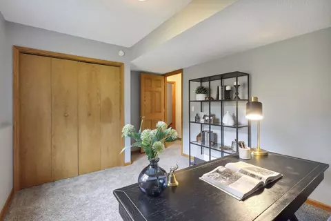 4031 Pennsylvania Ave, Eagan, MN 55123 photo 29