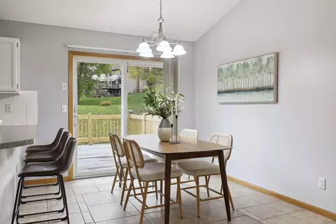 4031 Pennsylvania Ave, Eagan, MN 55123 photo 9