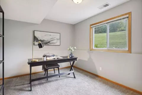 4031 Pennsylvania Ave, Eagan, MN 55123 photo 28