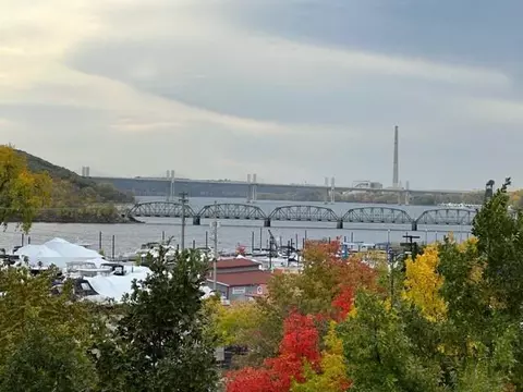 650 Main St N #302, Stillwater, MN 55082