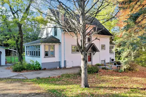 9384 N Shore Trl N, Forest Lake, MN 55025
