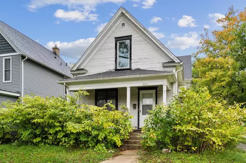 2827 Dupont Ave N, Minneapolis, MN 55411