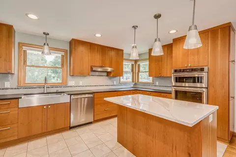 5940 Russell Ave S, Minneapolis, MN 55410