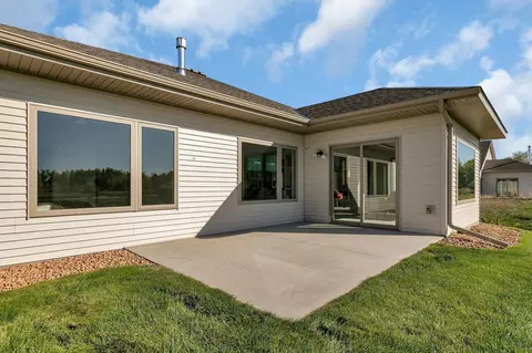 Exterior - 4272 30th St S, Saint Cloud, MN 56301 photo 4 of 9