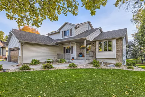 11150 Hillsboro Ct, Champlin, MN 55316 photo 2