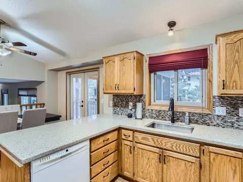 11150 Hillsboro Ct, Champlin, MN 55316 photo 13