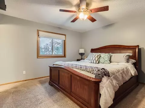 11150 Hillsboro Ct, Champlin, MN 55316 photo 17
