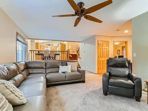 11150 Hillsboro Ct, Champlin, MN 55316 photo 7