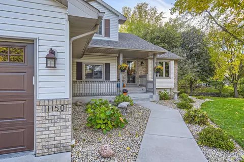 11150 Hillsboro Ct, Champlin, MN 55316 photo 3