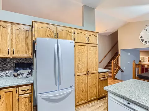 11150 Hillsboro Ct, Champlin, MN 55316 photo 14