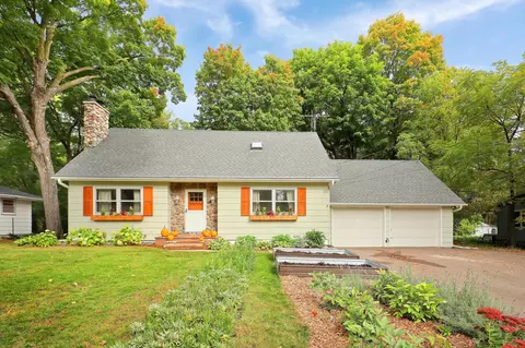 6300 Bartlett Blvd, Mound, MN 55364