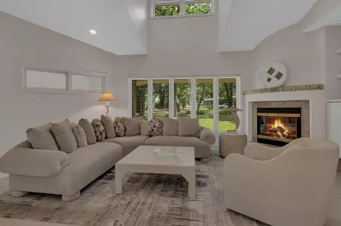 910 Forest Dr, Saint Cloud, MN 56303 photo 6