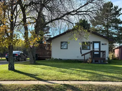 26 Fir Cir, Babbitt, MN 55706