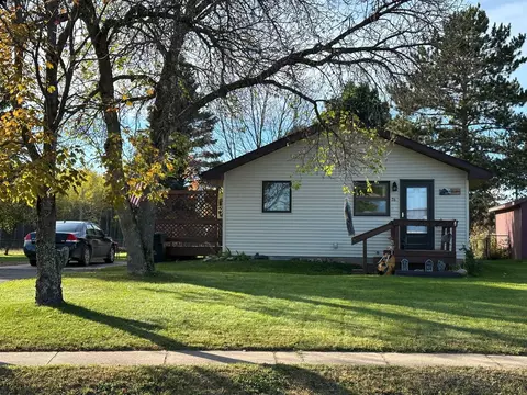 26 Fir Cir, Babbitt, MN 55706
